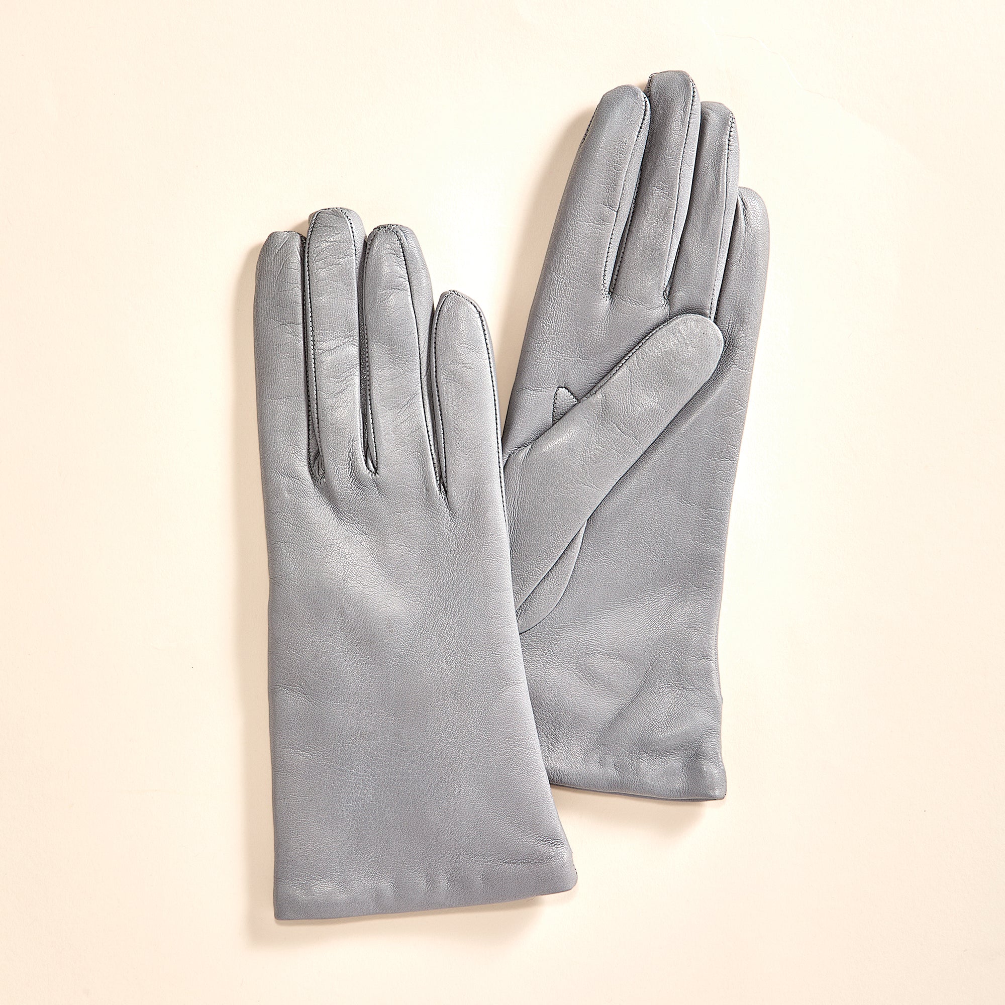 Cashmere Lined Dove Grey Leather Gloves | Uno Alla Volta