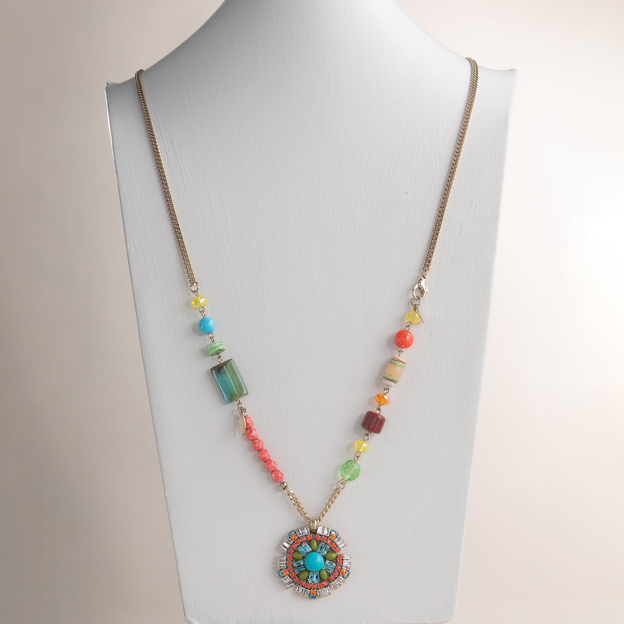 Captivating Cabochon & Crystal Necklace