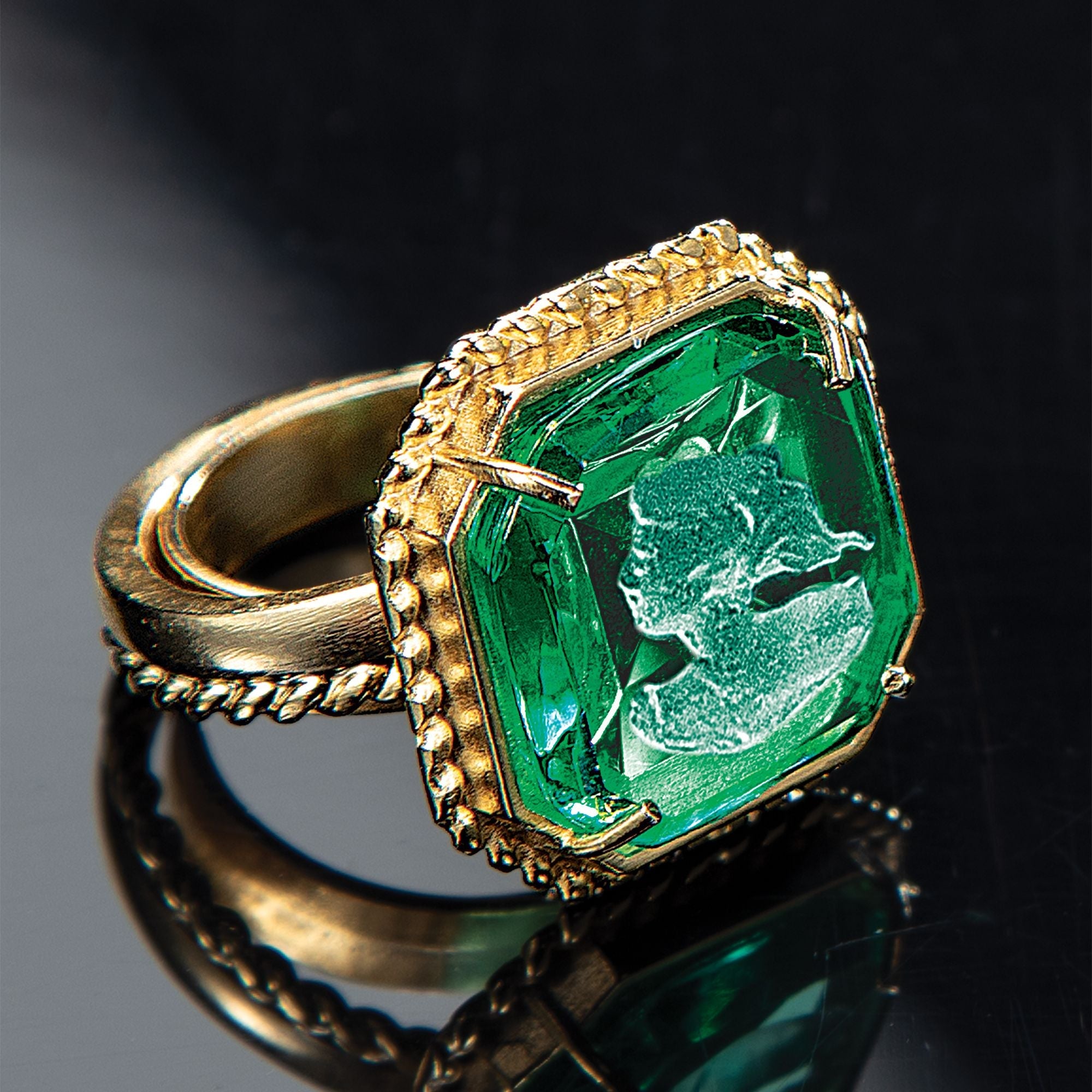 Elegant Emerald Intaglio Cameo Ring