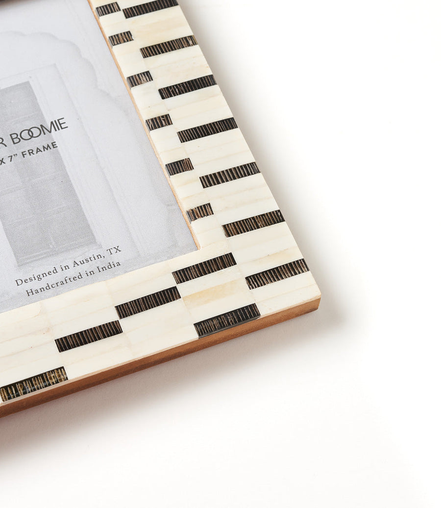 Mukhendu Black & White Bone Inlay Picture Frame, 5" x 7"