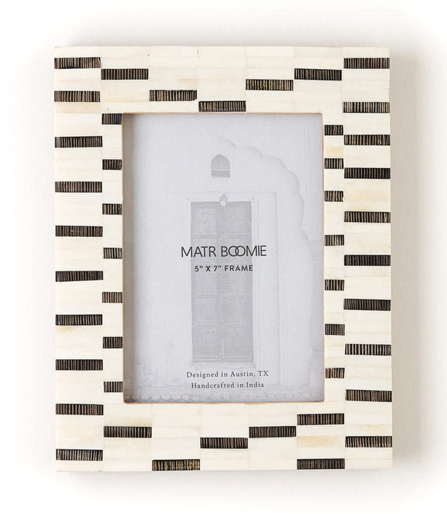 Mukhendu Black & White Bone Inlay Picture Frame, 5" x 7"