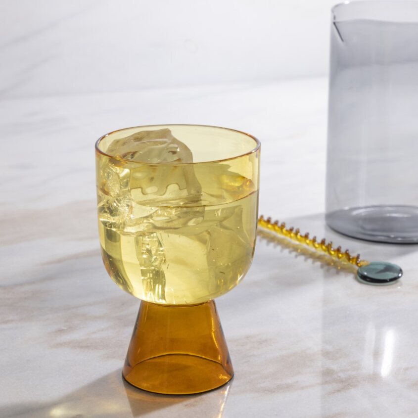 Niko Tumbler, Short