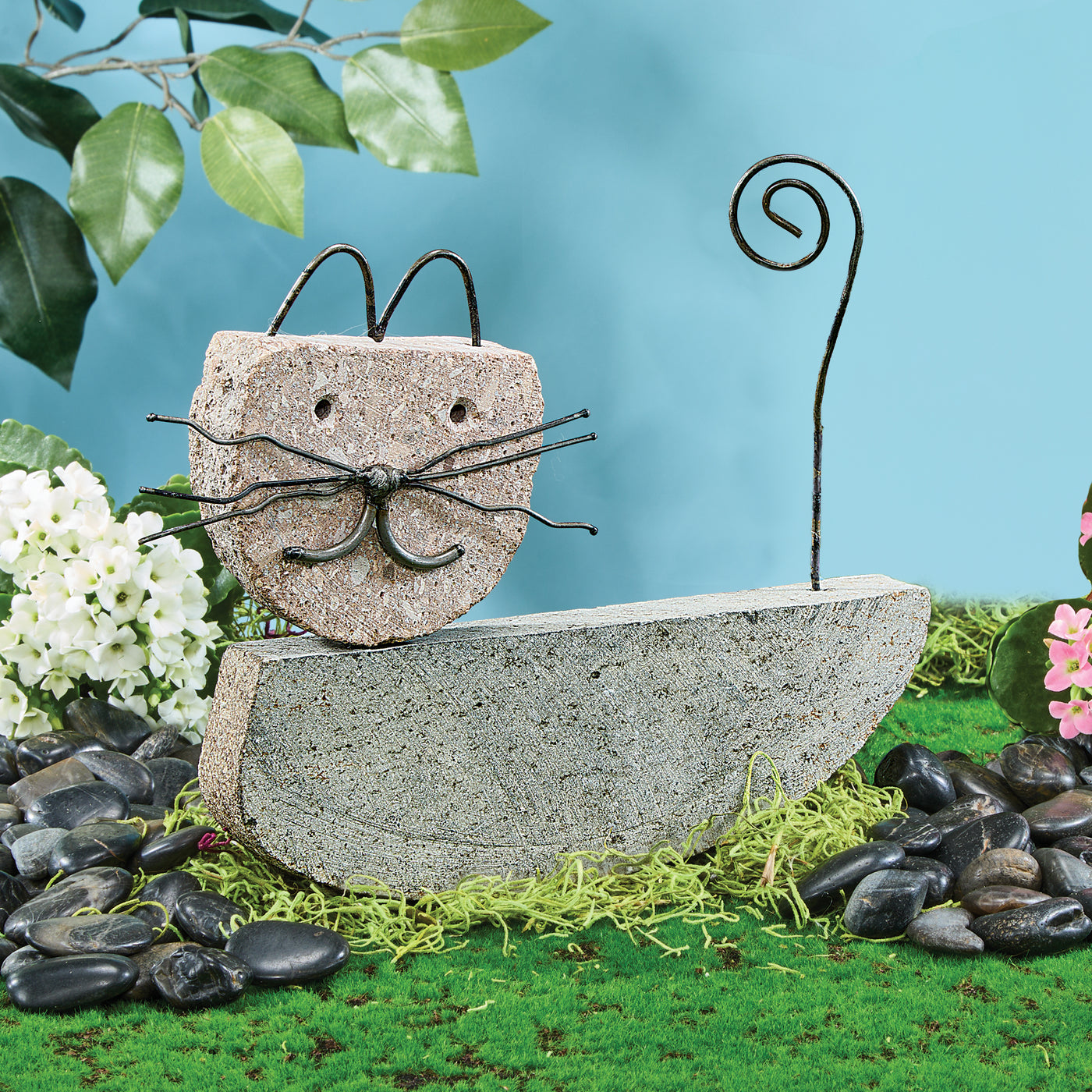Smiling Cat Stone Sculpture (Preorder)