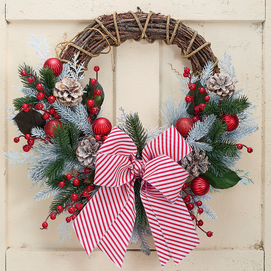 Holiday Wishes Wreath