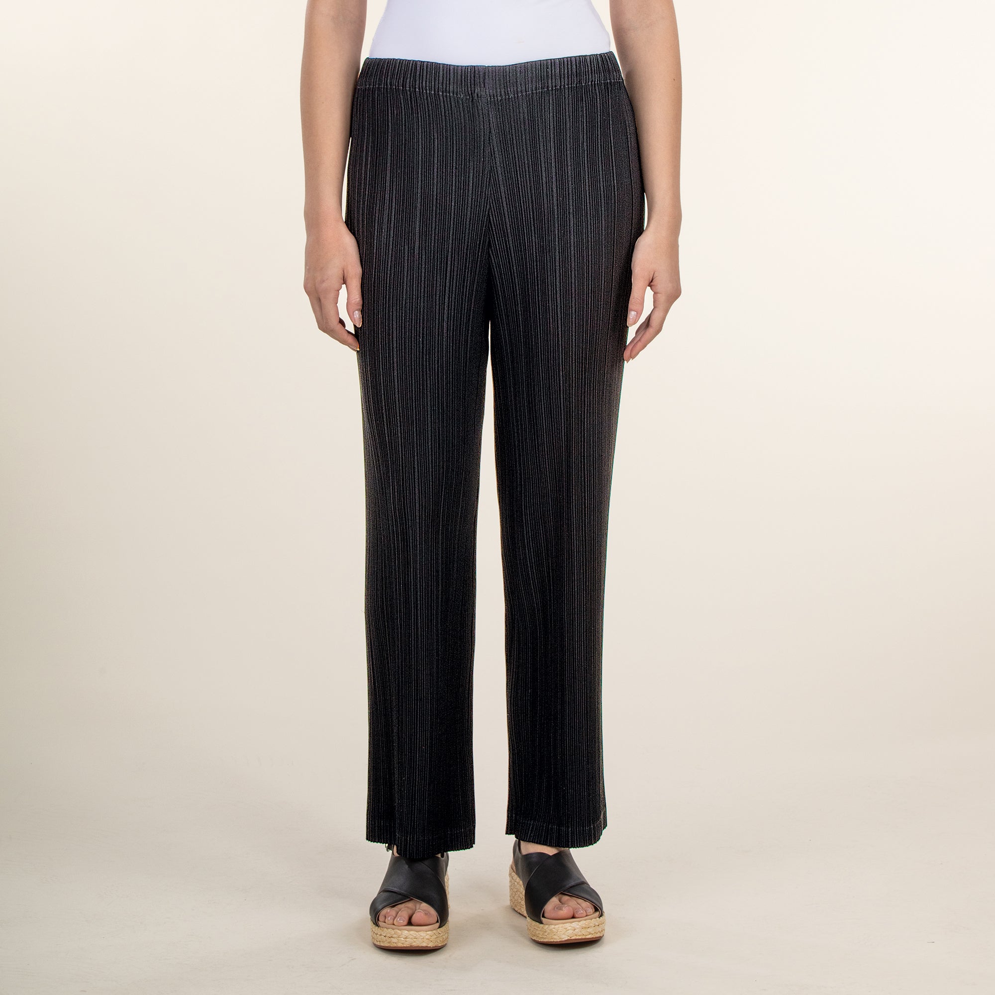 Classic Black Pleated Pants | Uno Alla Volta