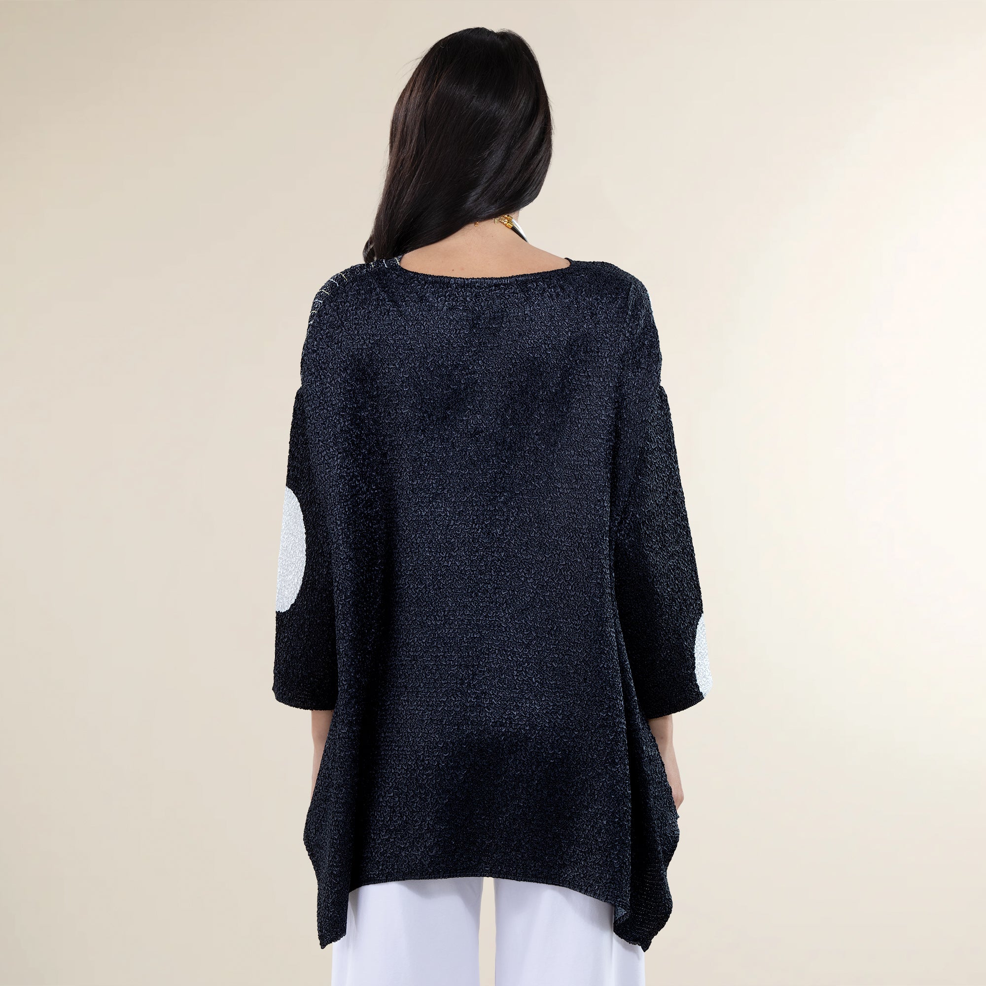 Rippling Circles Black Crinkle Tunic