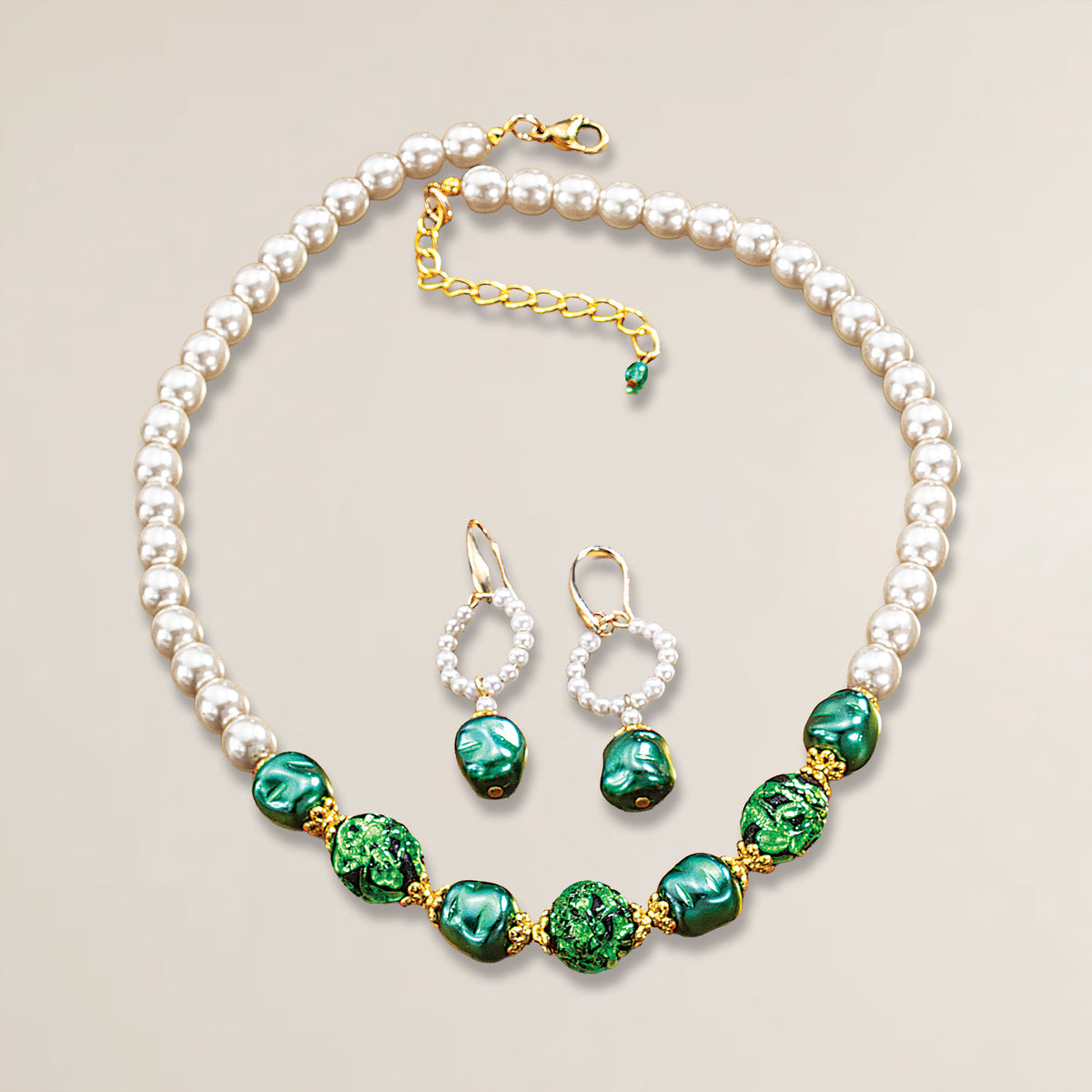Murano Glass Green Jewel Box Necklace (Preorder)