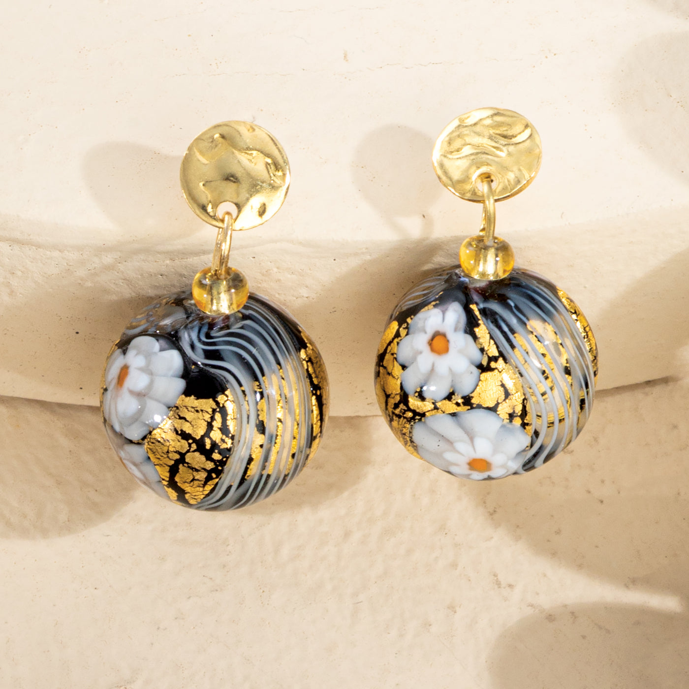Murano Glass Chic Daisy Floral Earrings