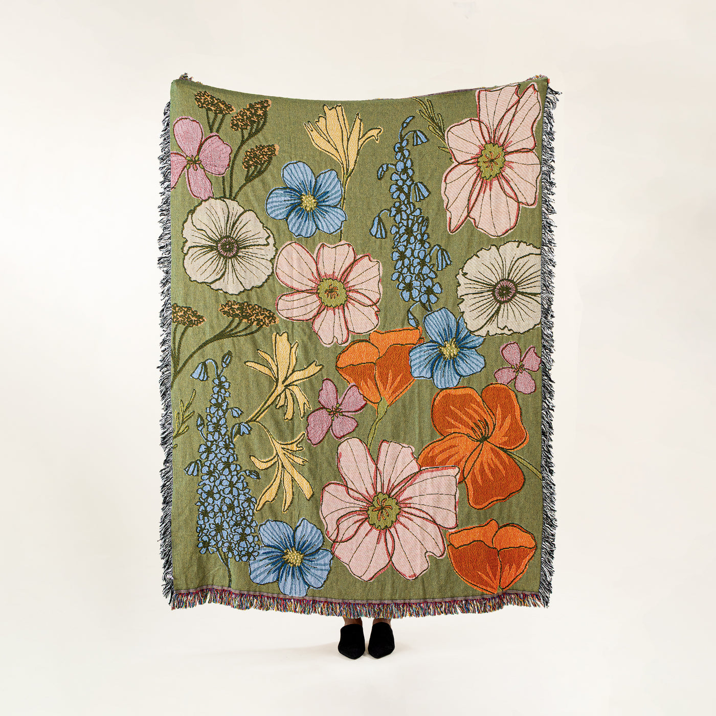 Cozy Wildflowers Tapestry Throw Blanket (Preorder)