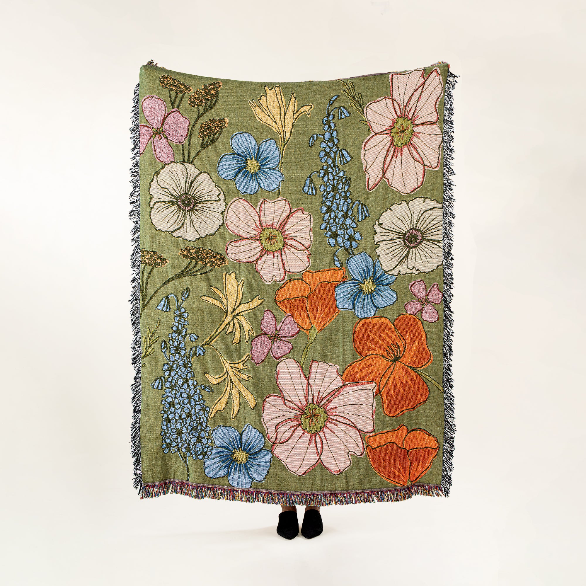 Cozy Wildflowers Tapestry Throw Blanket (Preorder)