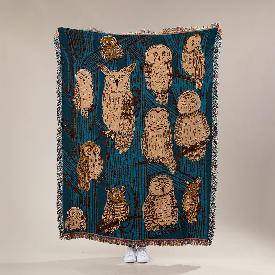 What a Hoot Tapestry Throw Blanket