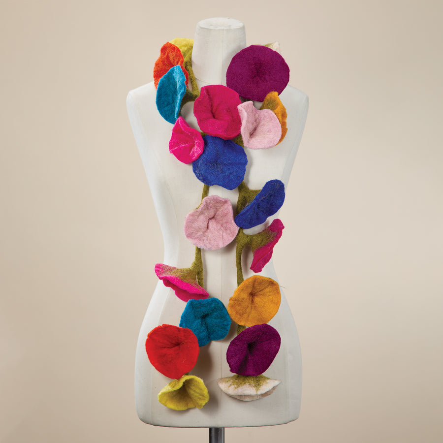 Pretty Petunias Garland Scarf