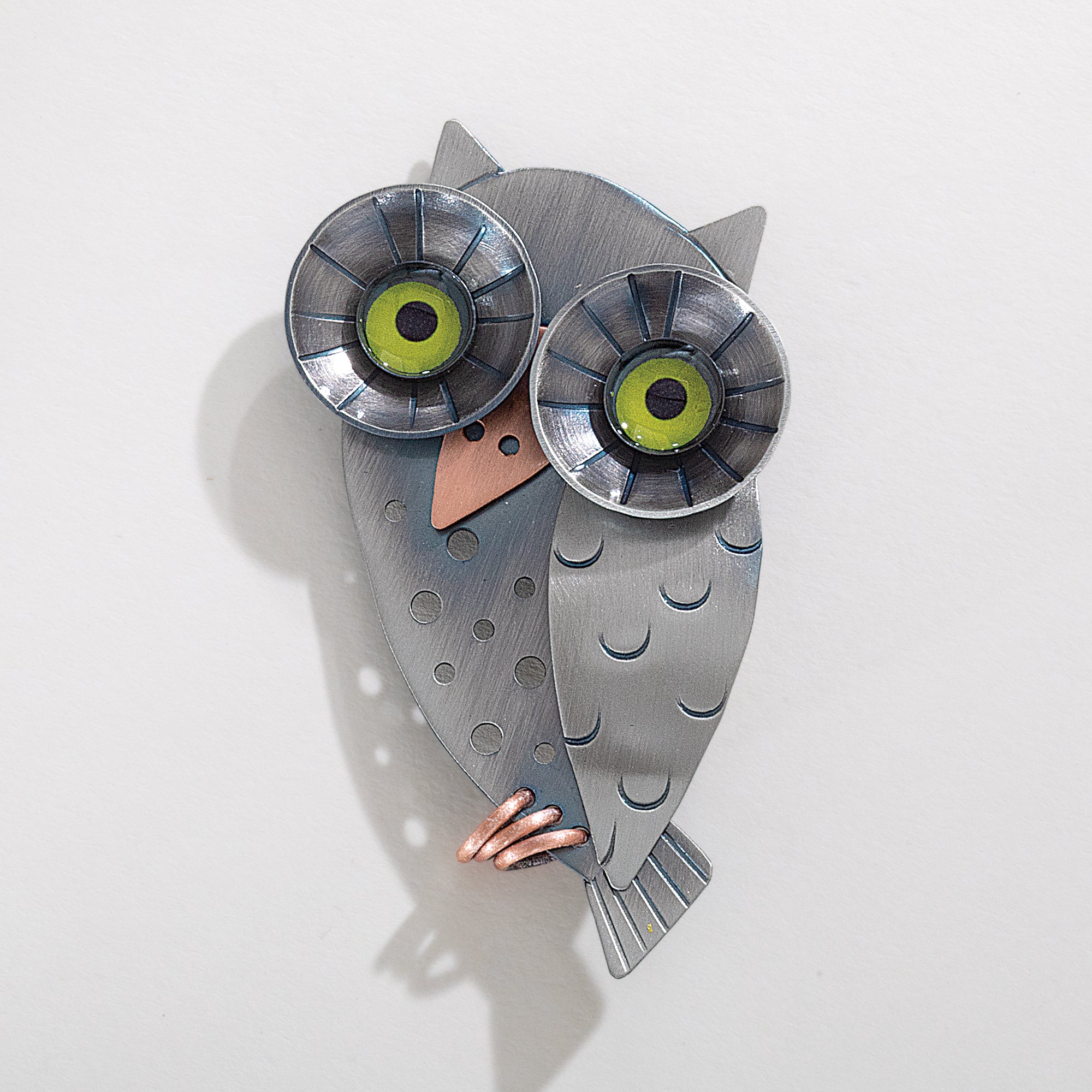 Wide-Eyed Owl Brooch (Preorder)