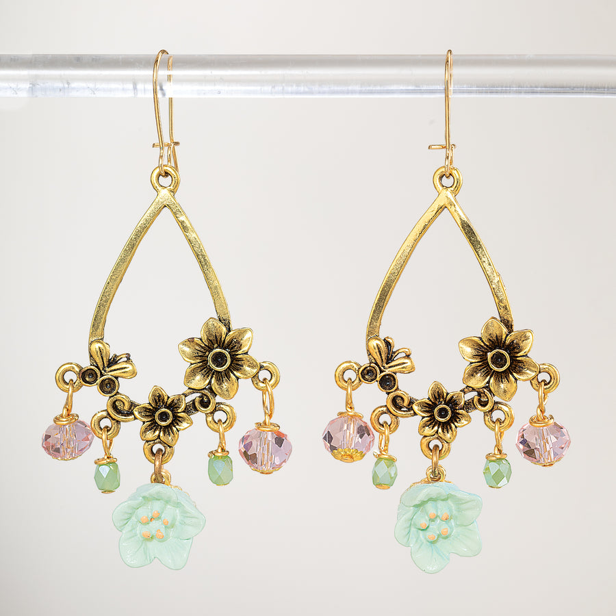 Retro & Rosy Vintage-Inspired Teardrop Earrings
