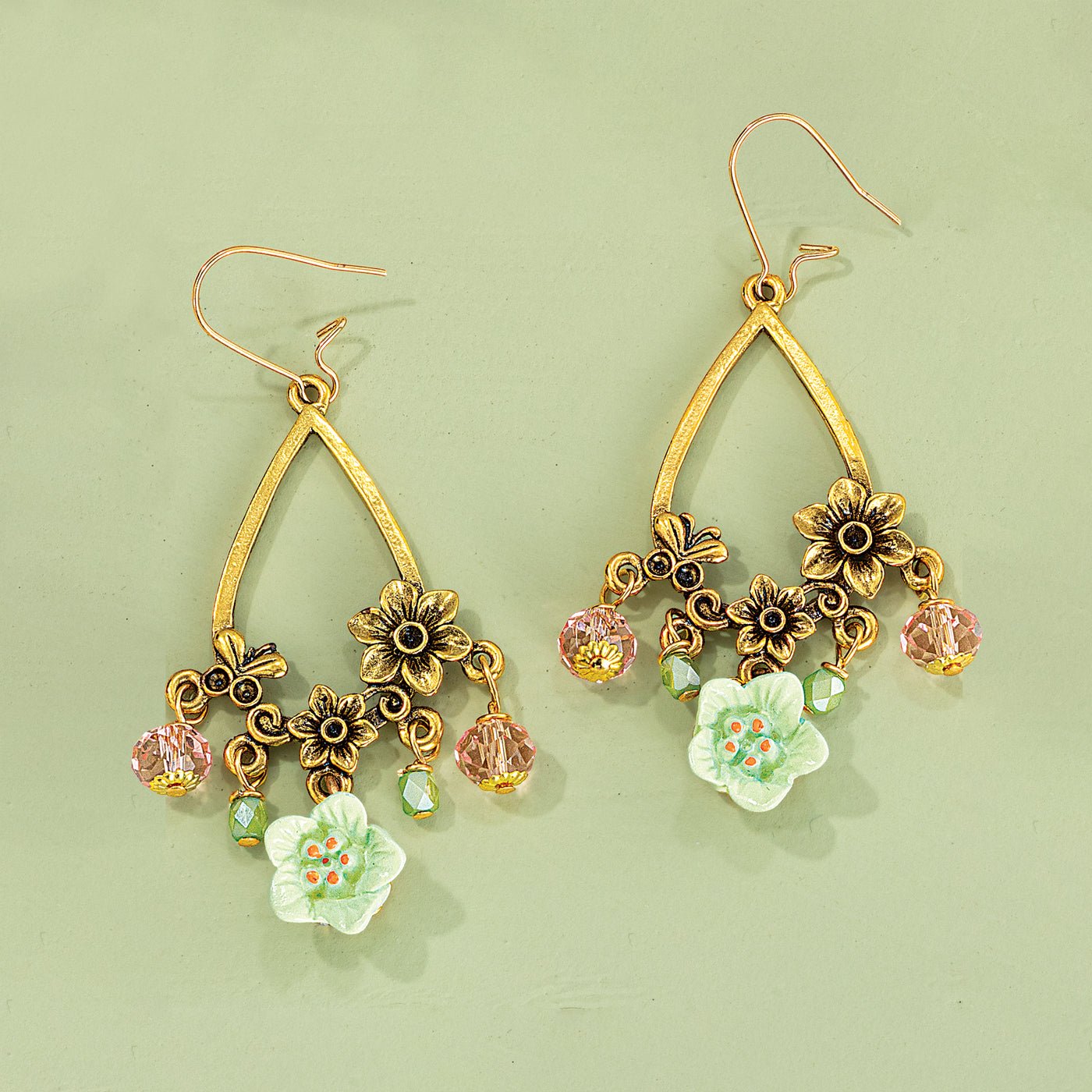 Retro & Rosy Vintage-Inspired Teardrop Earrings