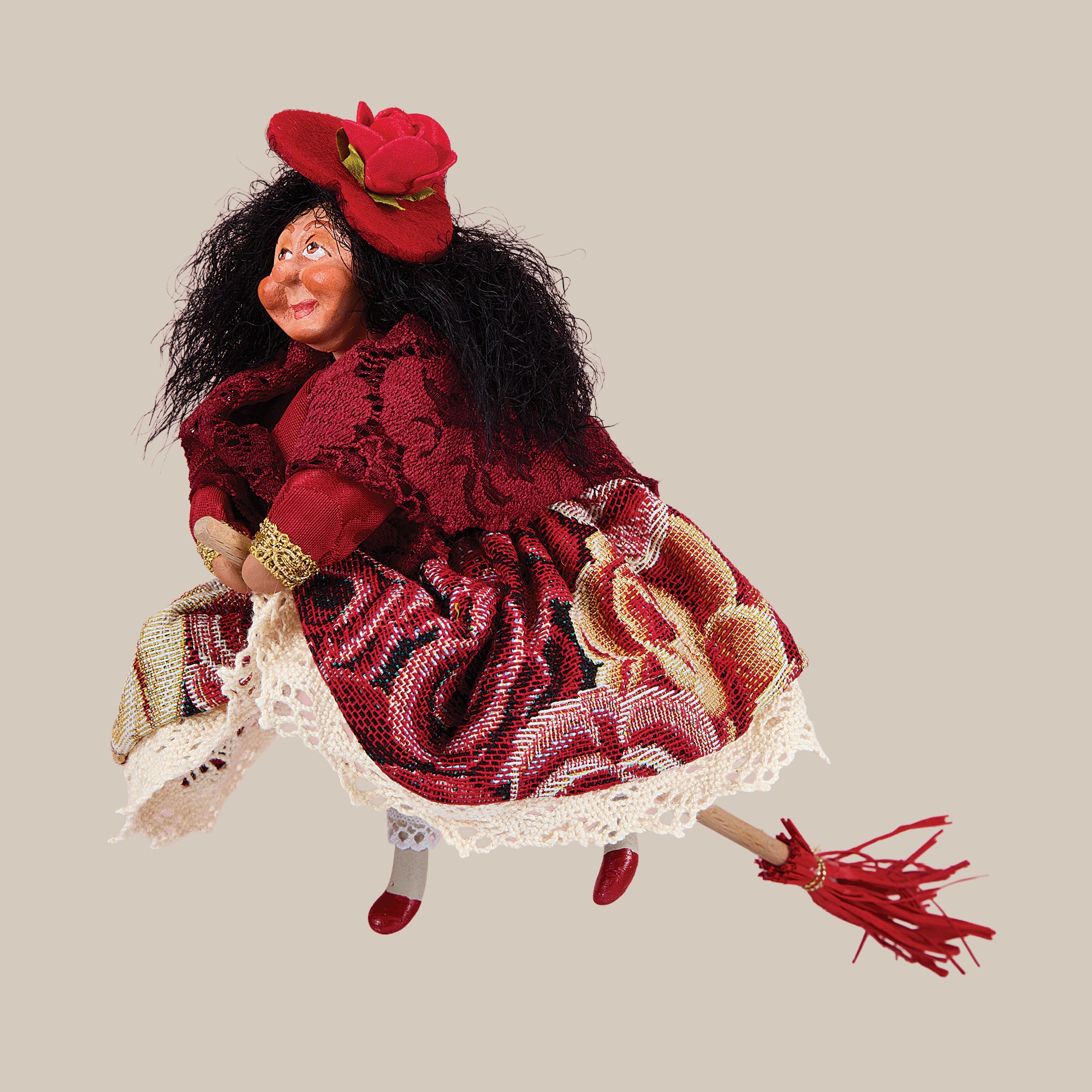 テラヘルツQUEEN Carmella 2025 Edition Valentine Kitchen Witch | Uno Alla Volta