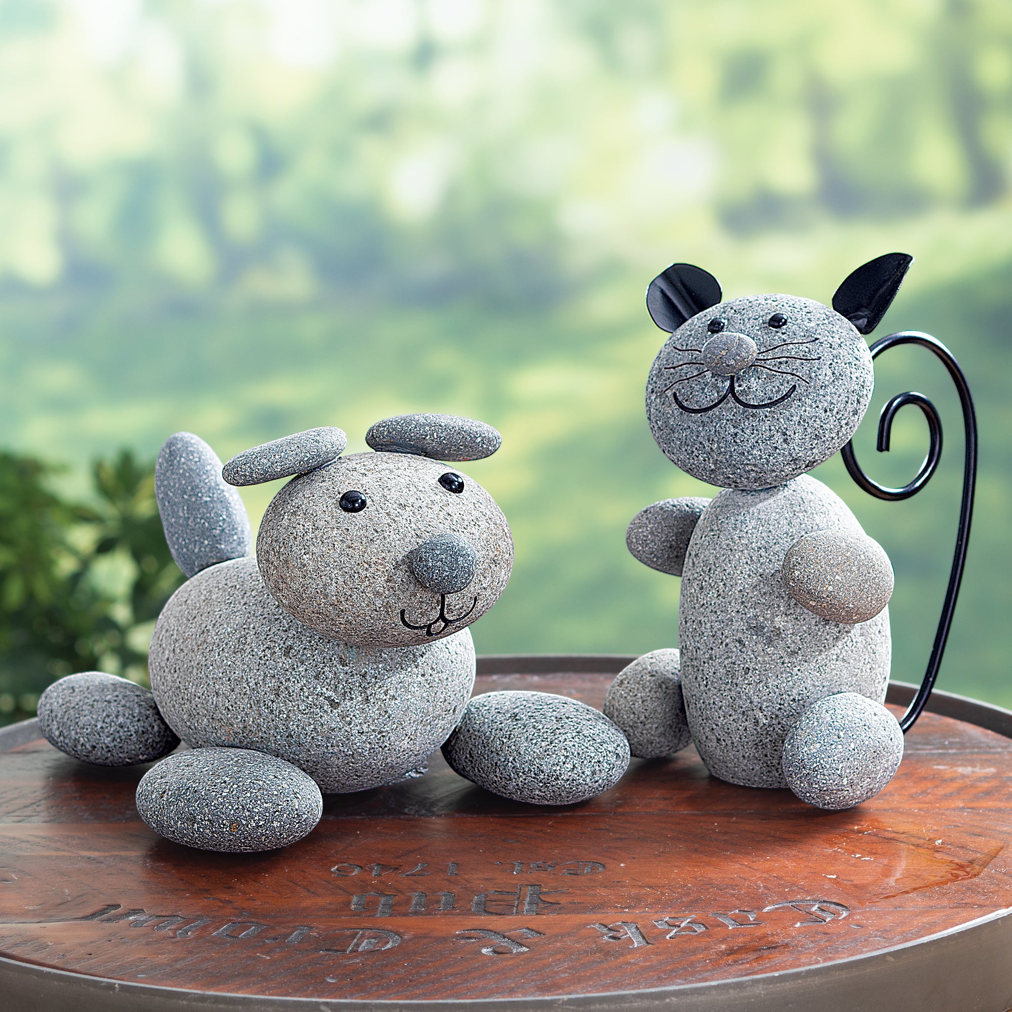 Sitting Pretty Kitty Stone Garden Statue (Preorder)