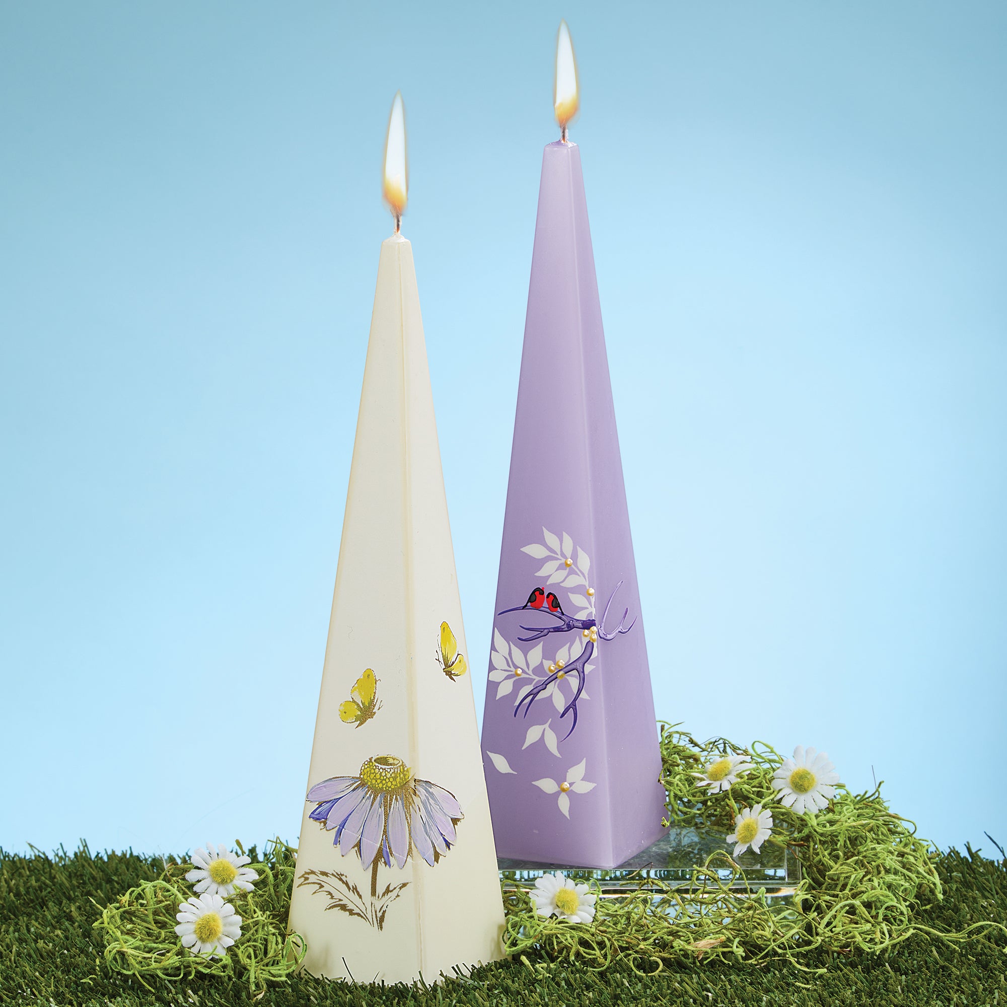 Hand-Painted Lilac Lovebirds Candle