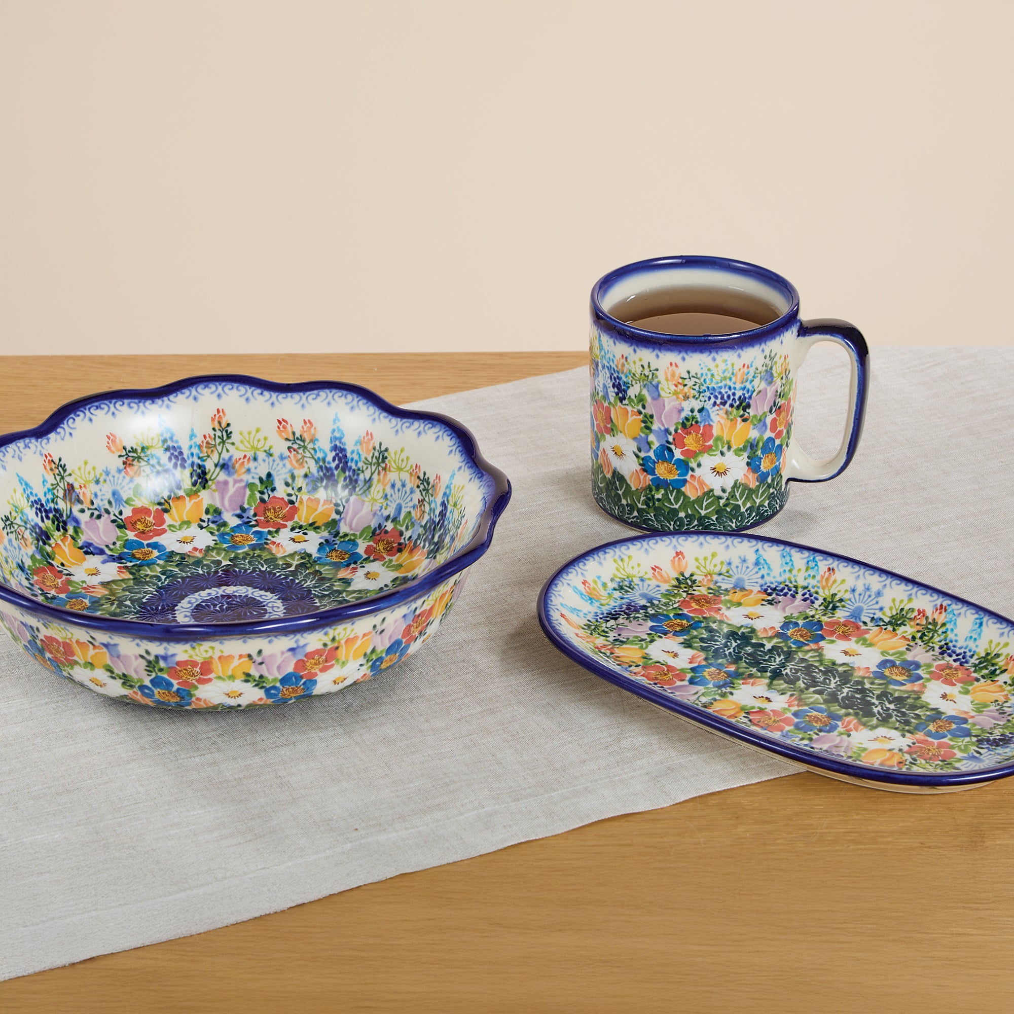 Polish Pottery Glorious Garden Scalloped Bowl (Preorder)