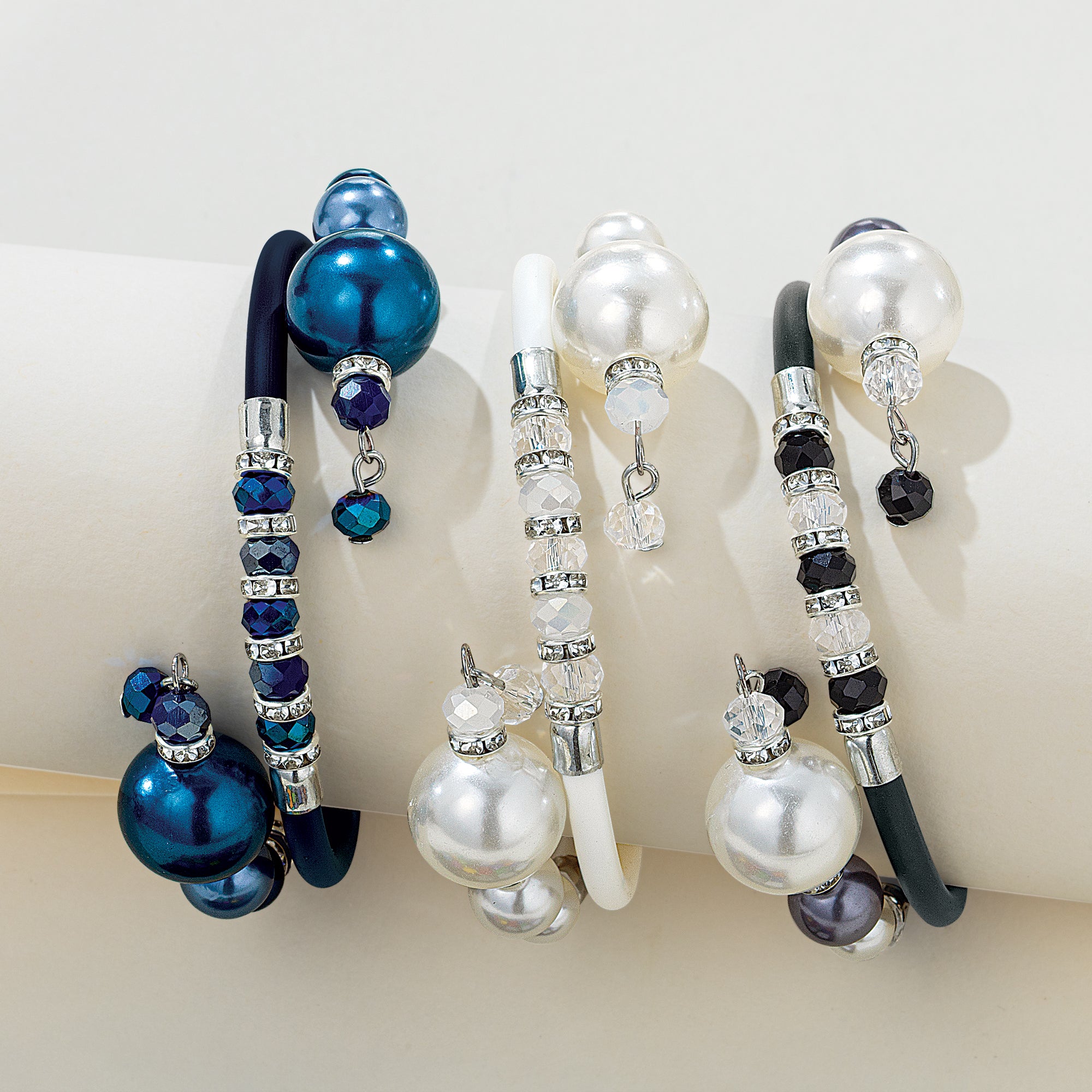 Glittering Navy Glass Pearl Bracelet