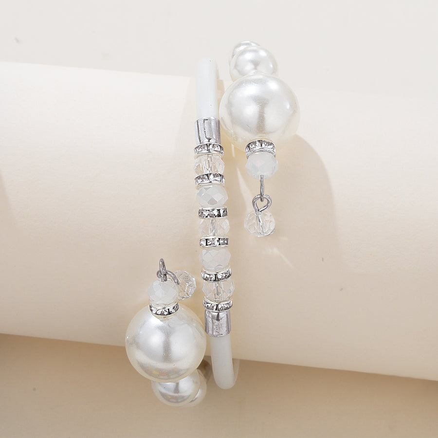 Glittering White Glass Pearl Bracelet