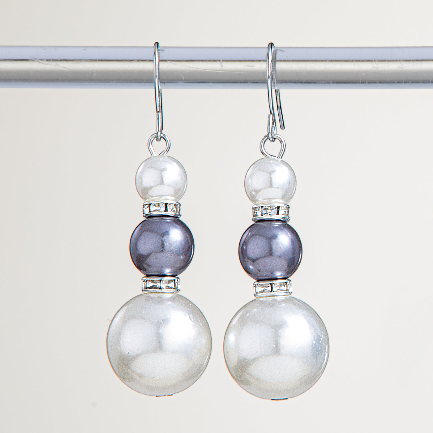 Graduated Grey & White Glass Pearl Earrings