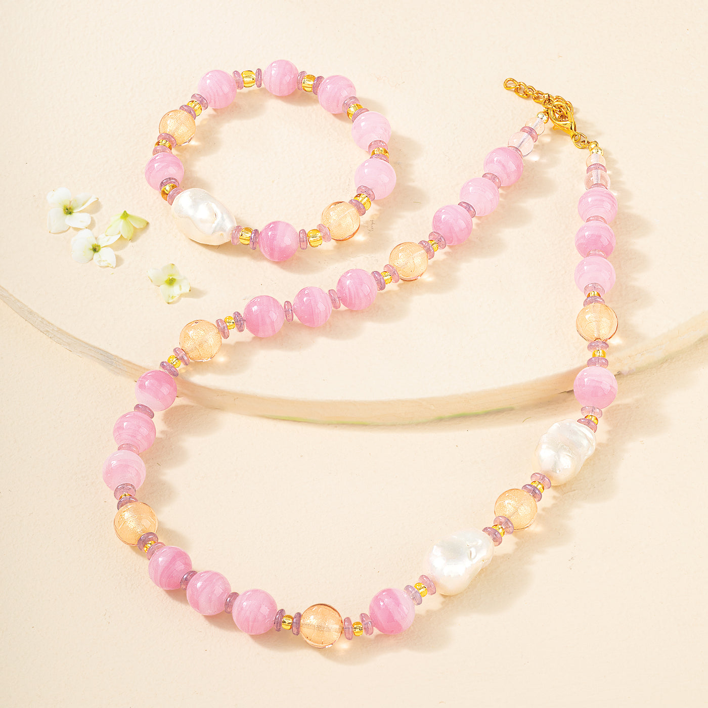 Murano Glass Thinking in Pink Beaded Bracelet