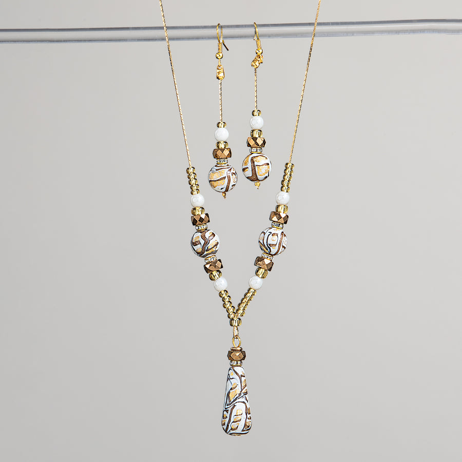 Murano Glass Ivory & Gold Swirled Pattern Necklace & Earrings Set