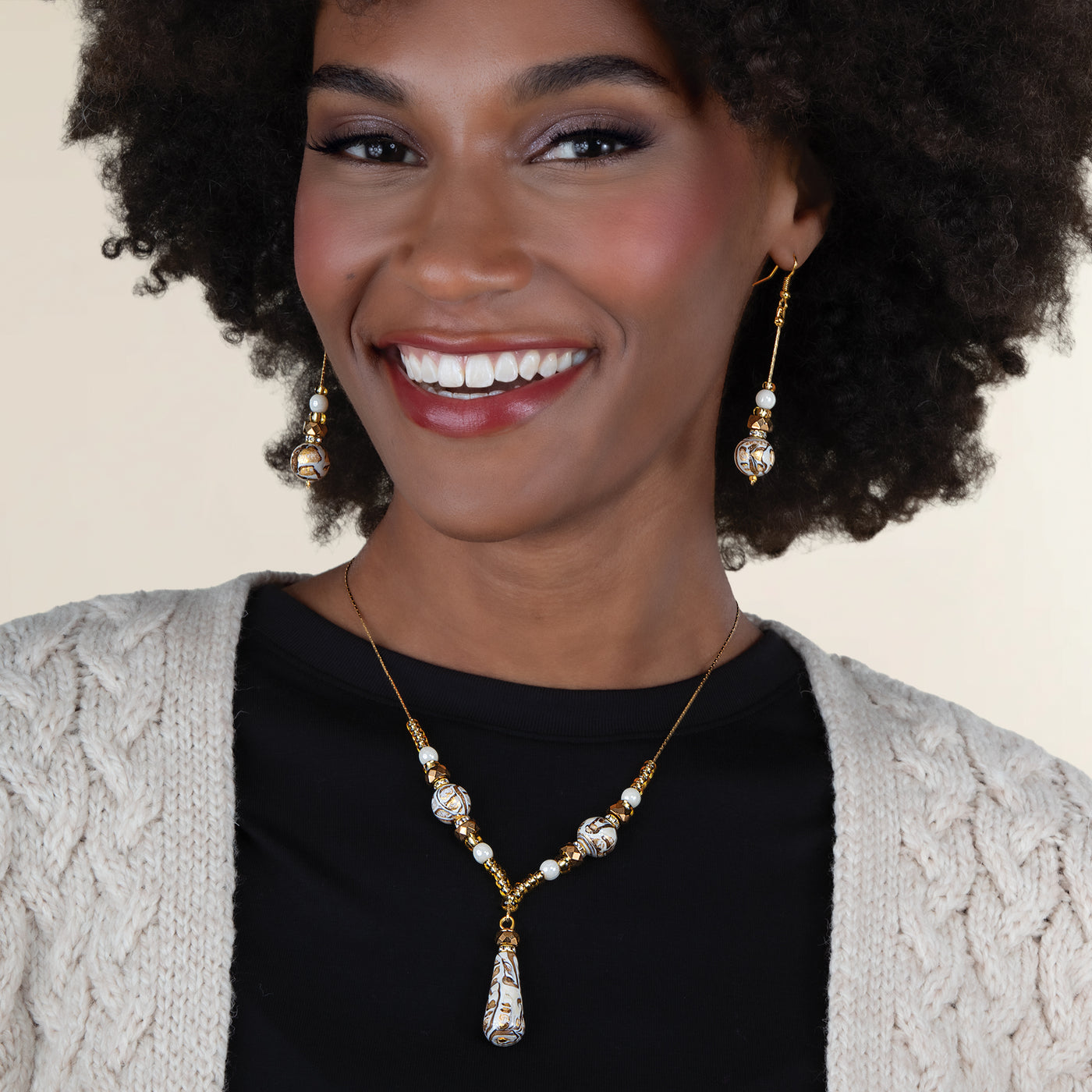 Murano Glass Ivory & Gold Swirled Pattern Necklace & Earrings Set