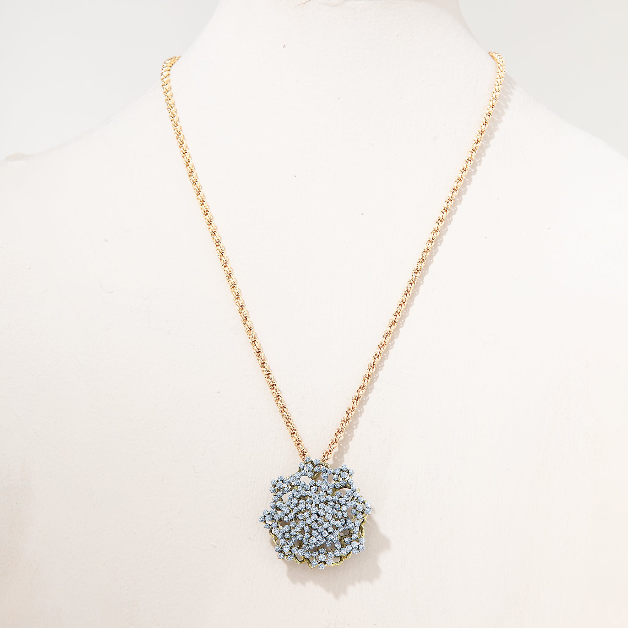 Royal Queen Anne's Lace Pendant Necklace (Preorder)