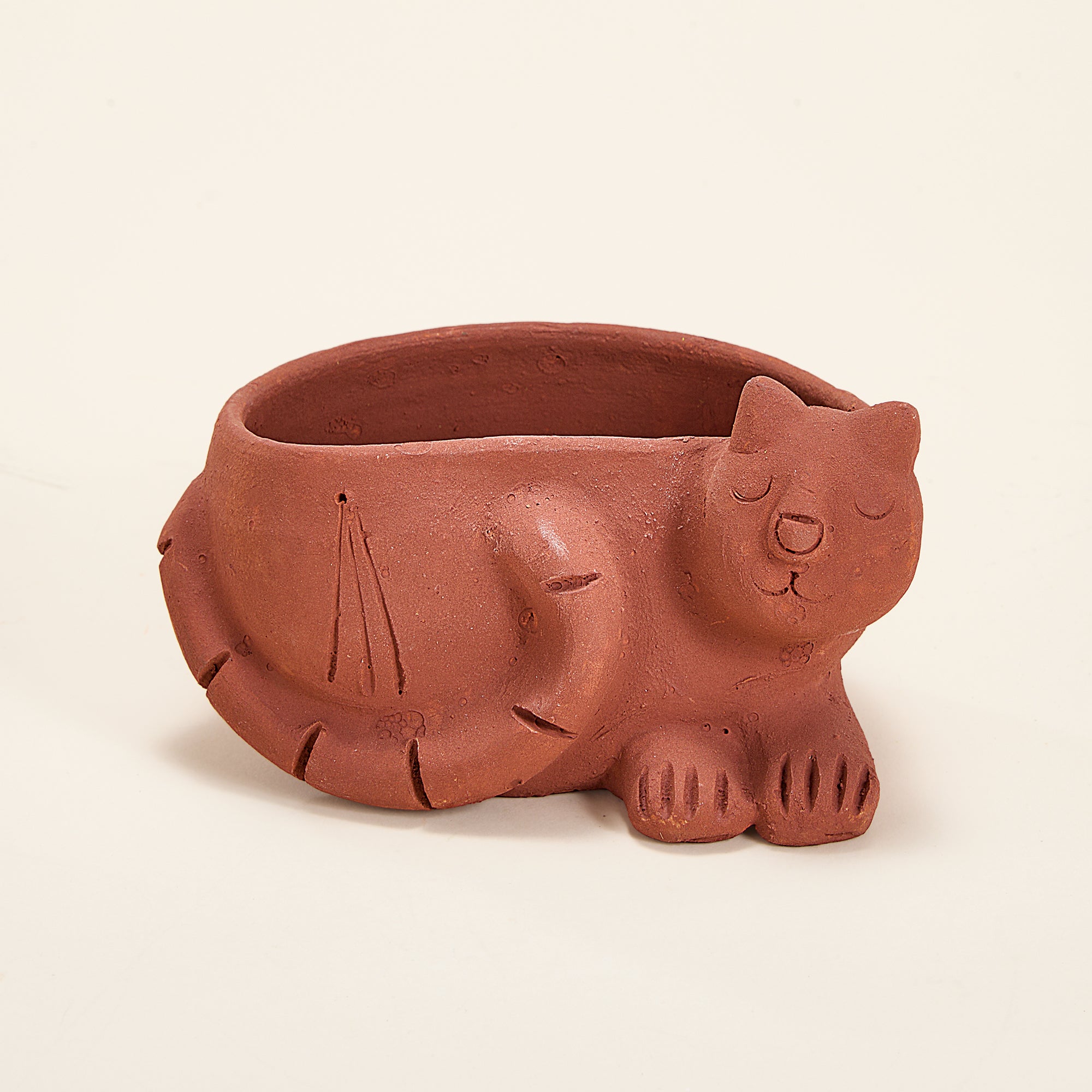 Resting Kitty Terracotta Planter
