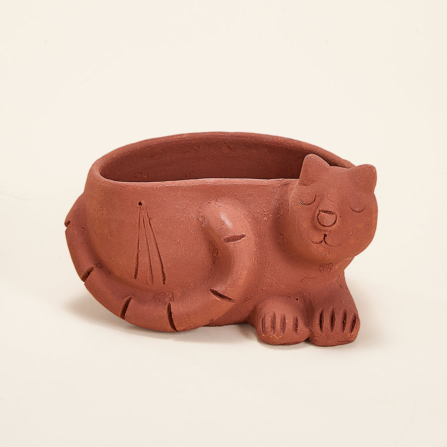 Resting Kitty Terracotta Planter