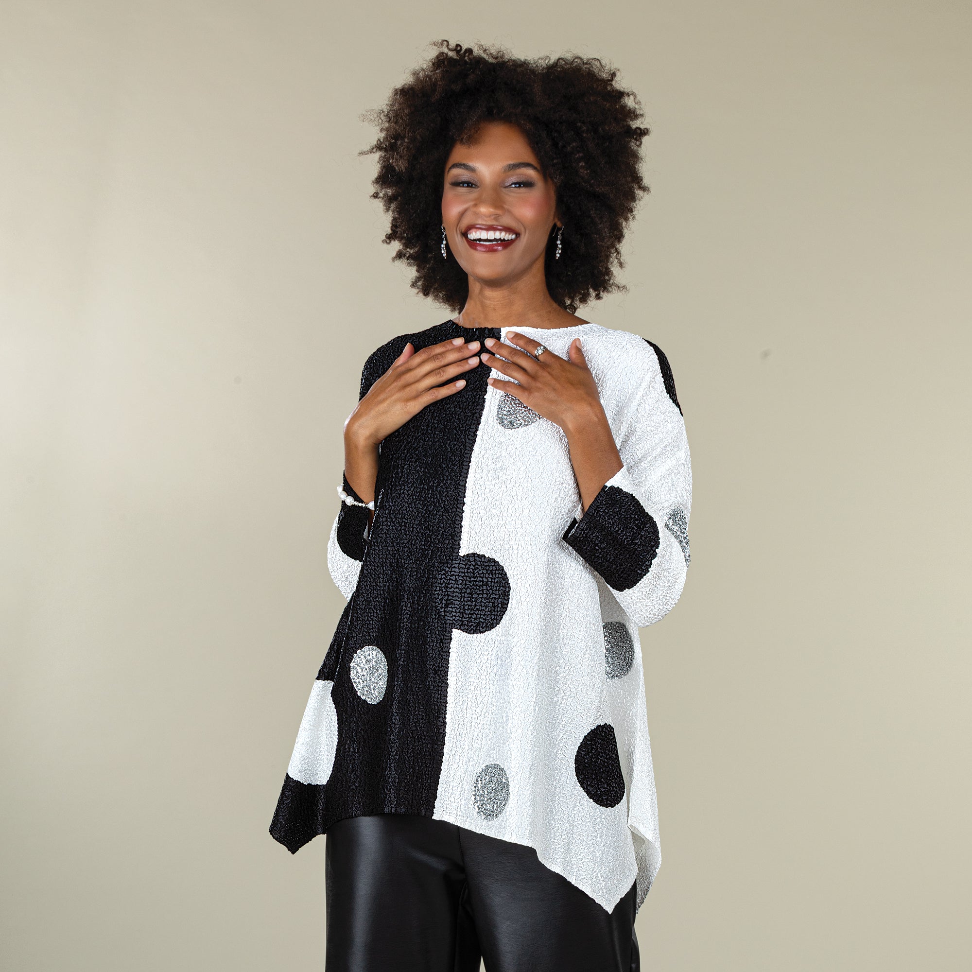 Black & White Dots On Colorblocks Crinkle Tunic (Preorder)