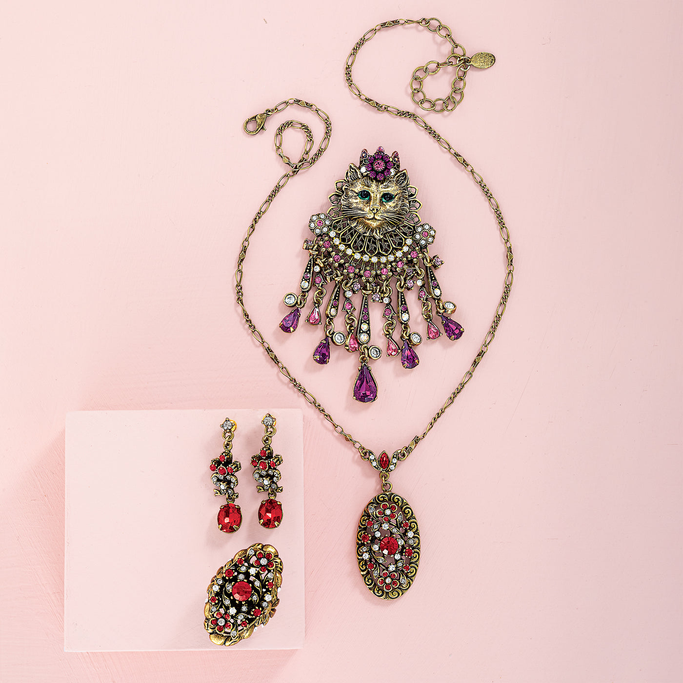 Victorian-Inspired Royal Feline Brooch (Preorder)