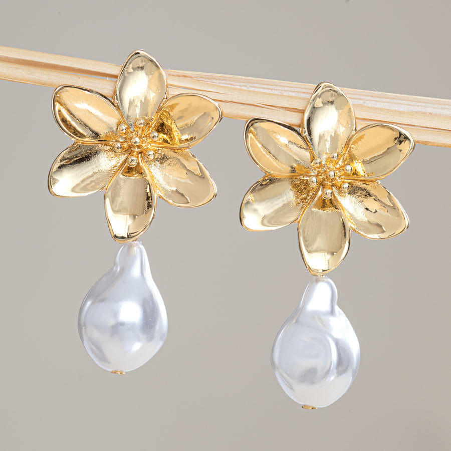 Pearl Drop Forget-Me-Not Earrings