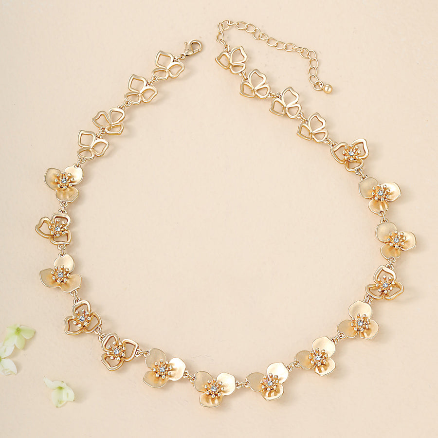 Satin Finish Trillium Flower Necklace