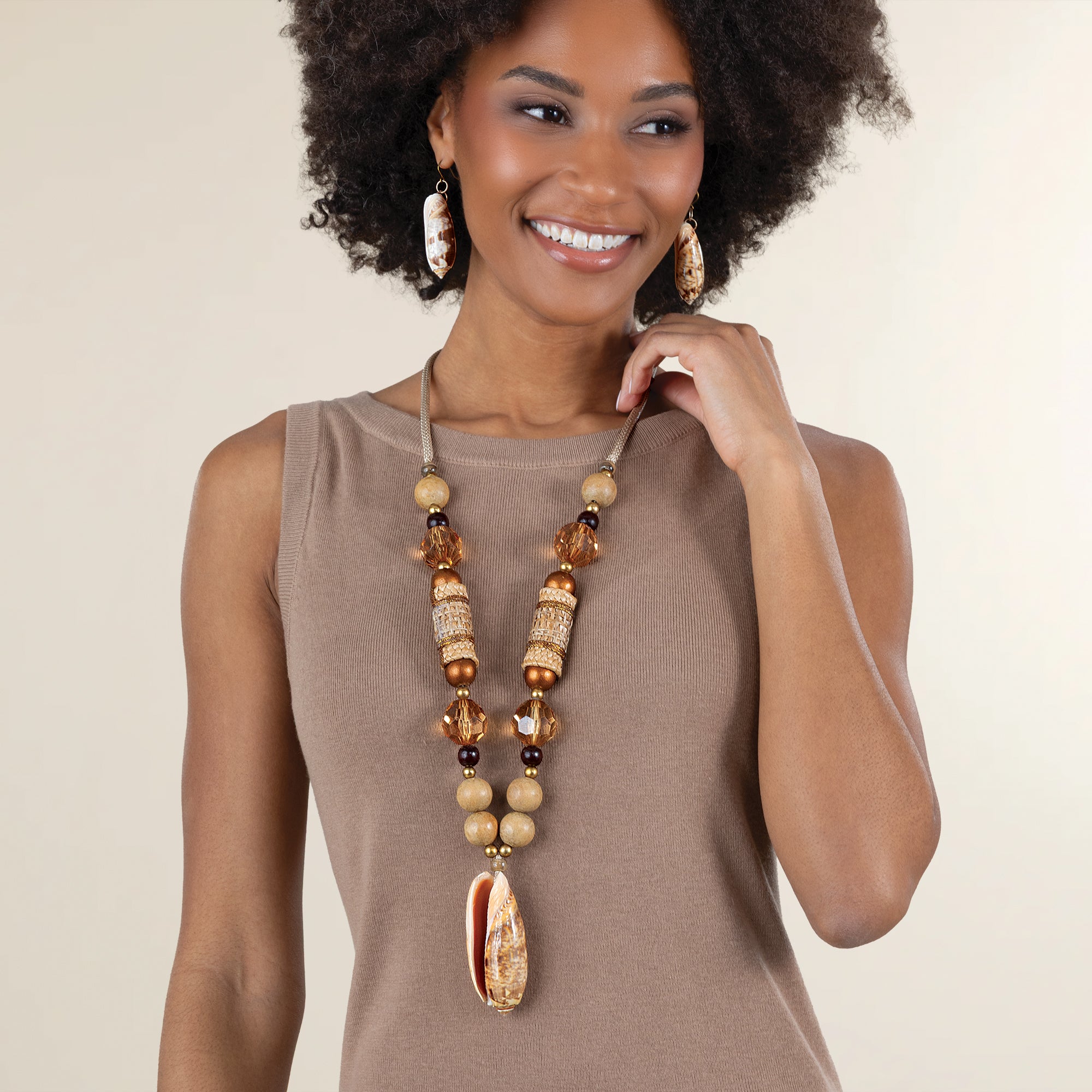 Sigay Shell Long Pendant Necklace & Earrings Set