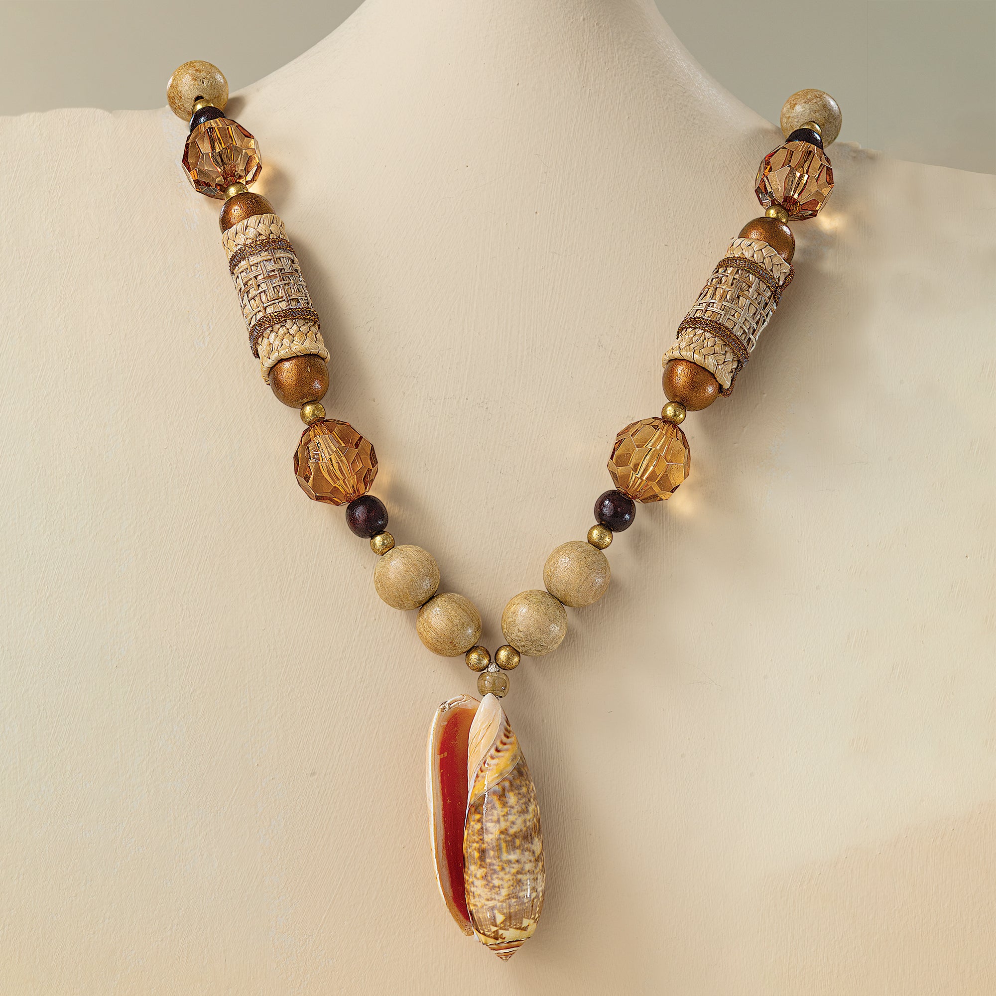 Sigay Shell Long Pendant Necklace & Earrings Set