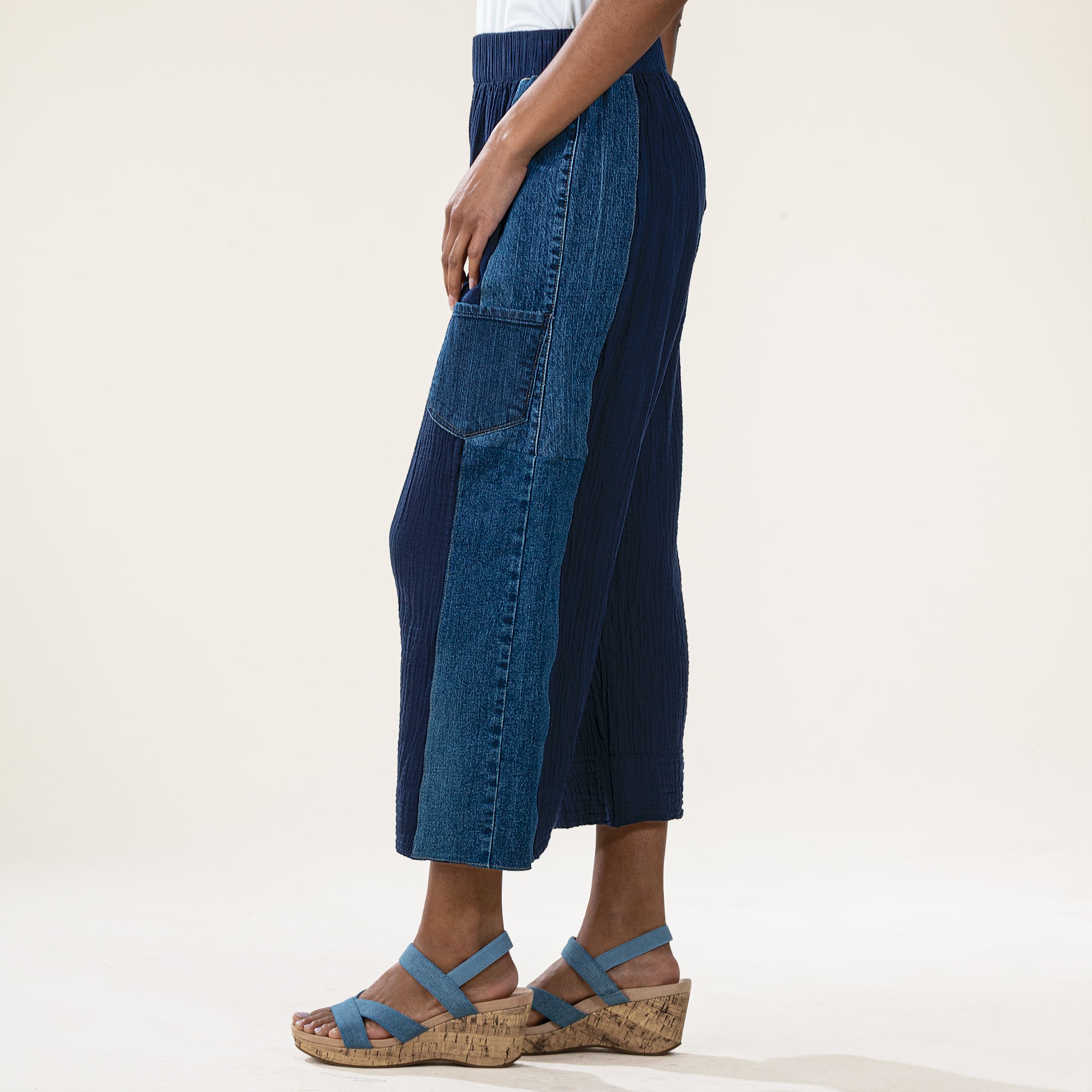 Deep Into Denim Cropped Pants