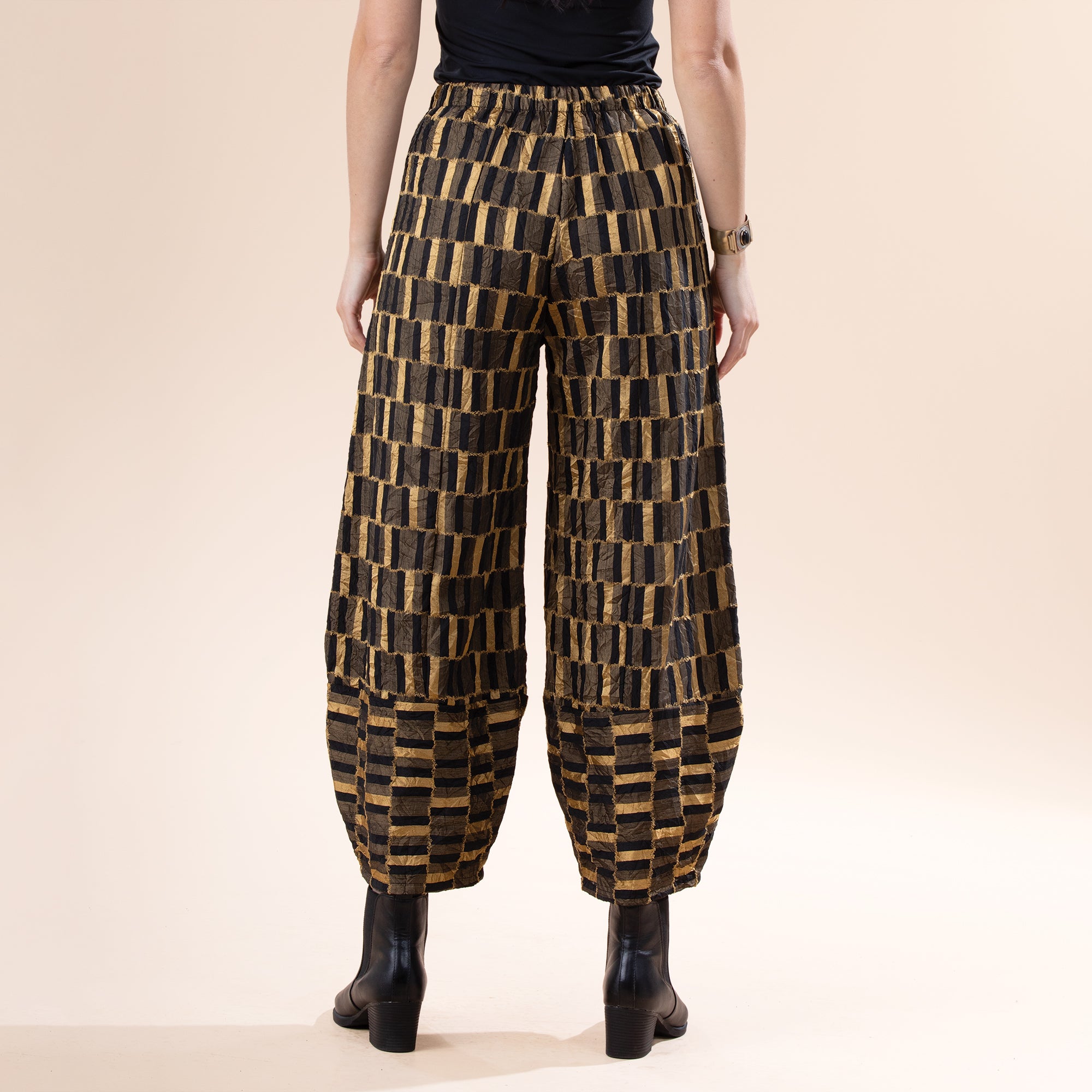 Crinkle Jacquard Harem Style Pants