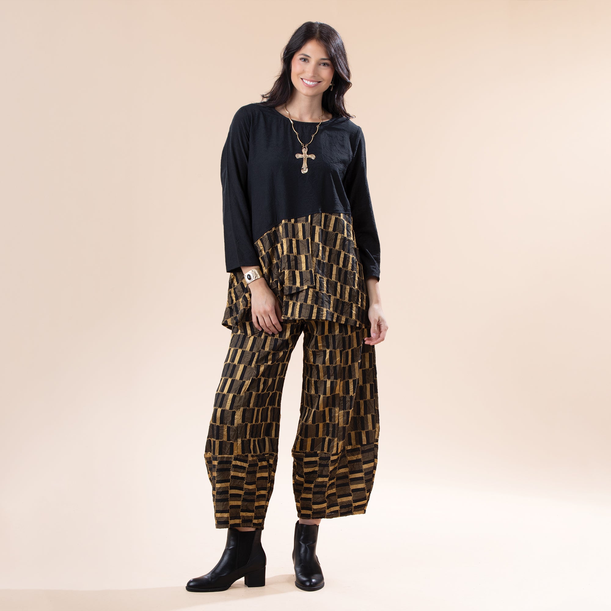 Crinkle Jacquard Harem Style Pants