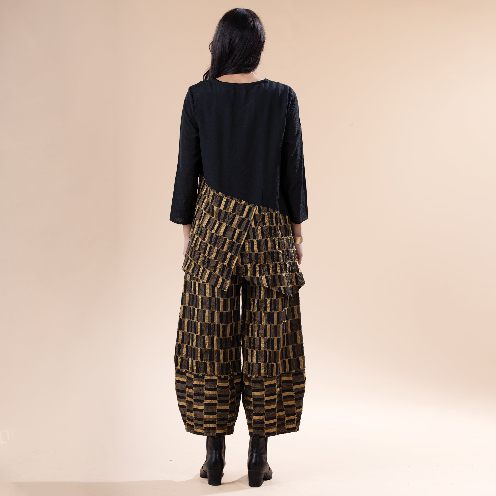 Crinkle Jacquard Harem Style Pants