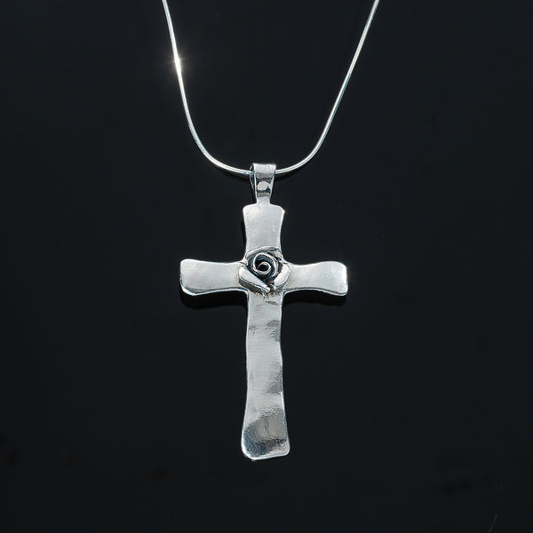 Sterling Silver Rose Cross Pendant Necklace | Uno Alla Volta