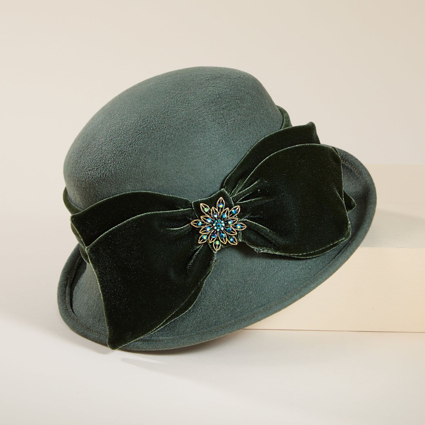 Glinda Velvet Bow Emerald Wool Cloche
