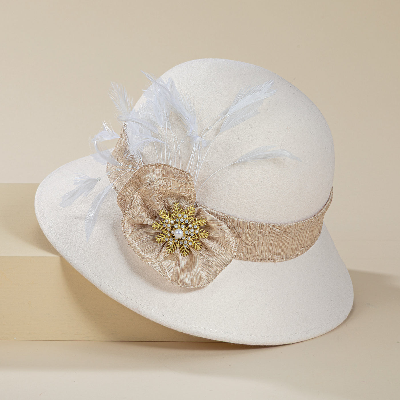 Louisa Wool Snowflake Cloche