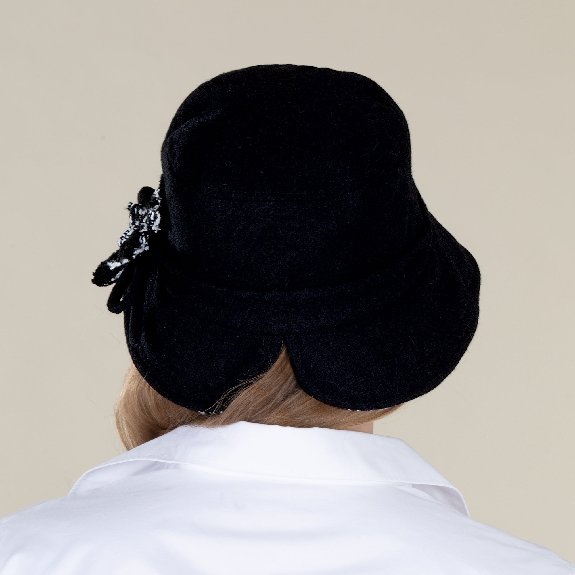 Bettina Peek-A-Boo Bucket Hat