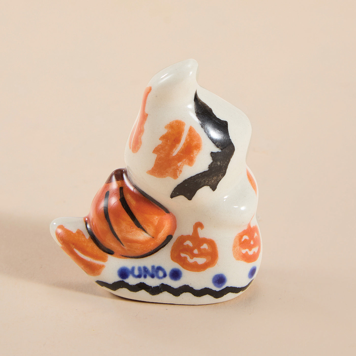 Polish Pottery Black Cat Hollow Small Ghost Figurine (Preorder)