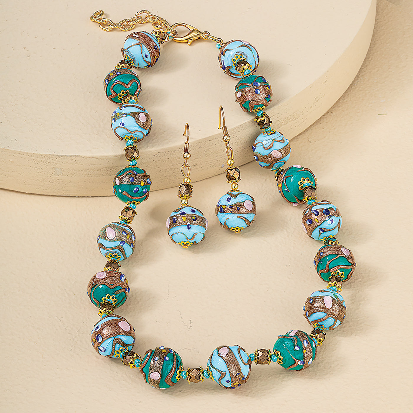 Murano Glass Chic & Shimmering Necklace