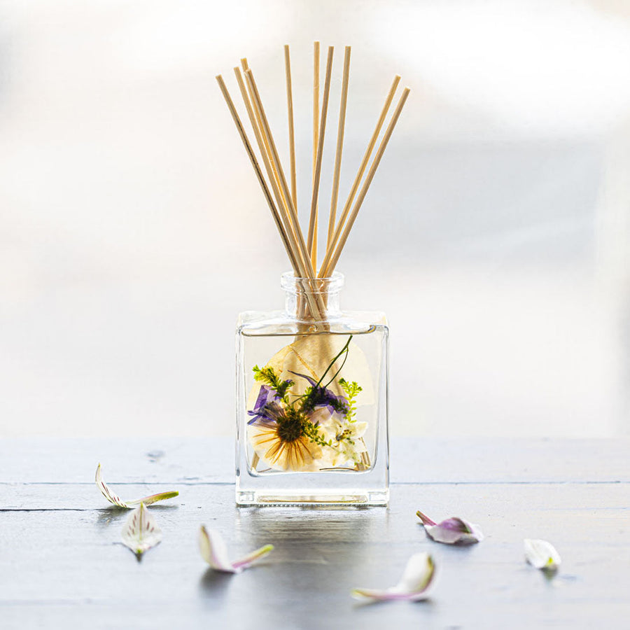 Vanilla Rain Botanical Reed Diffuser