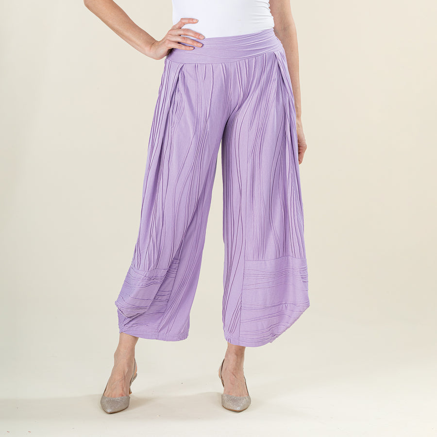 Lilac Wide-Legged Stitched Capris